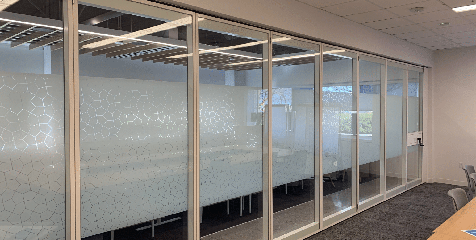 Micron 32 Glass Wall